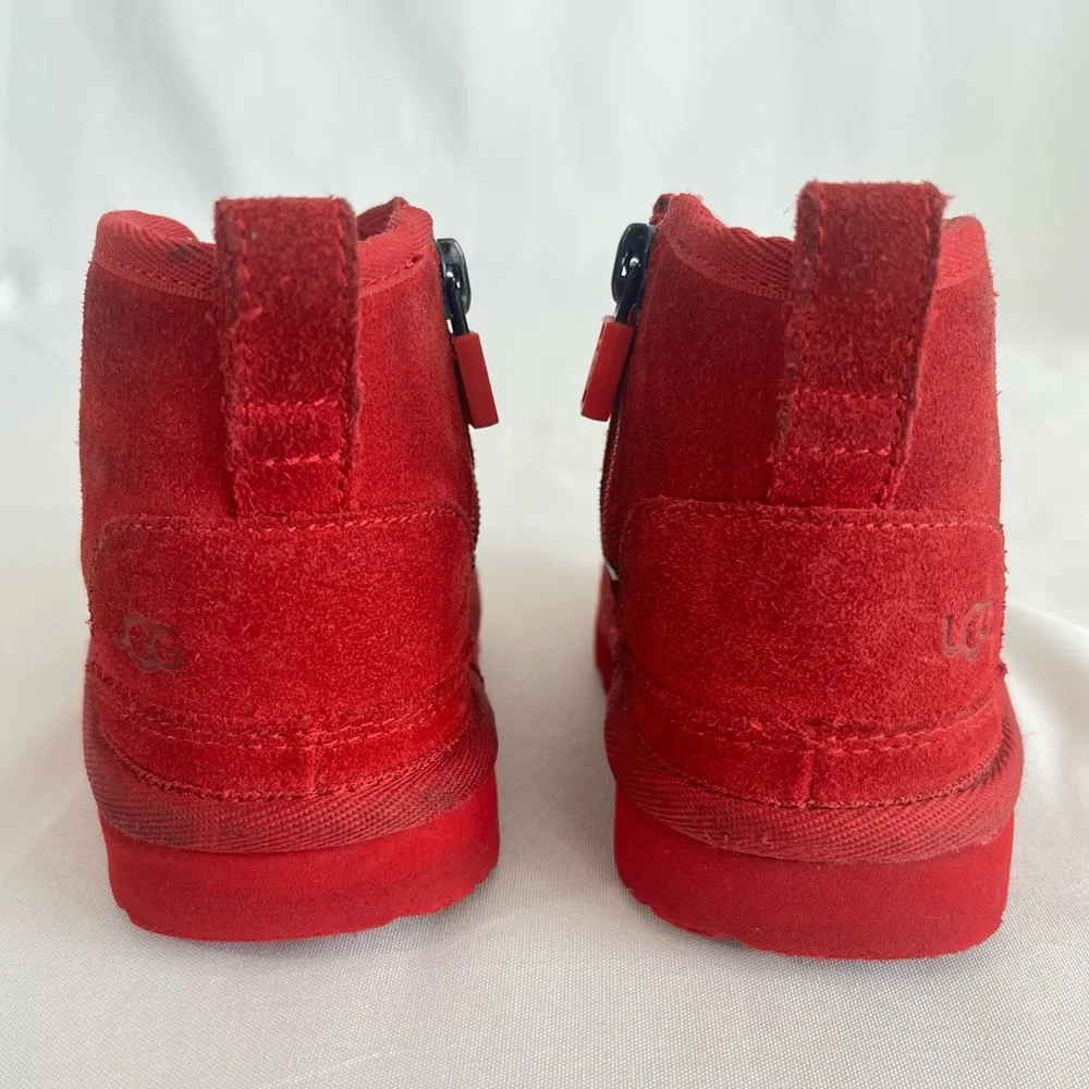 UGG Neumel Red Suede Chukka Boots Toddler 6 Unisex 1017320T